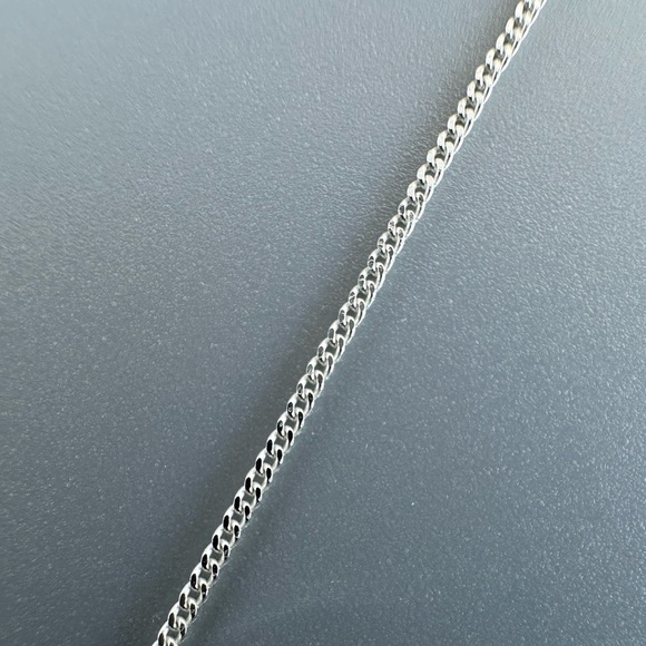 Sterling Silver Compass  Necklace - Picture 6 of 6